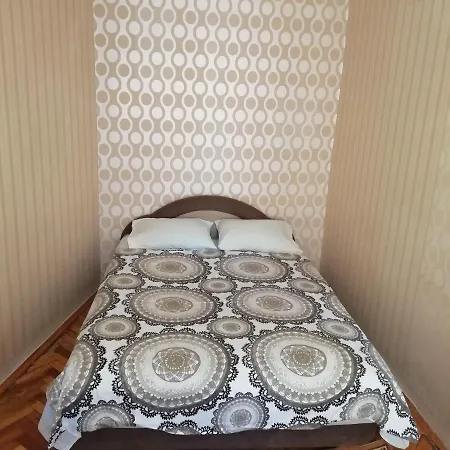 Apartamento 2к. центр возле гуливера.бассейная 10 Kiev